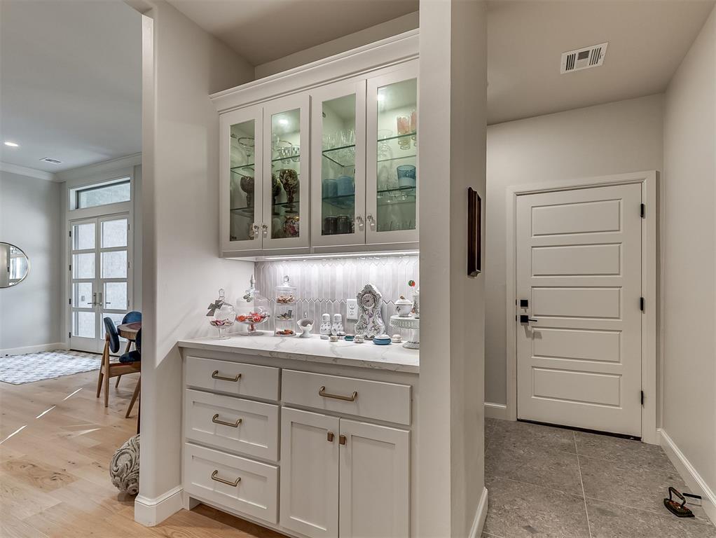 Edmond, Oklahoma, 73034, United States, 4 Bedrooms Bedrooms, ,5 BathroomsBathrooms,Residential,Active,1969655