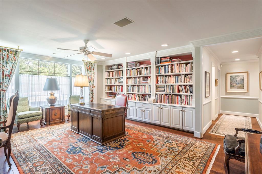 Oklahoma City, Oklahoma, 73120, United States, 5 Bedrooms Bedrooms, ,5 BathroomsBathrooms,Residential,Active,1968374