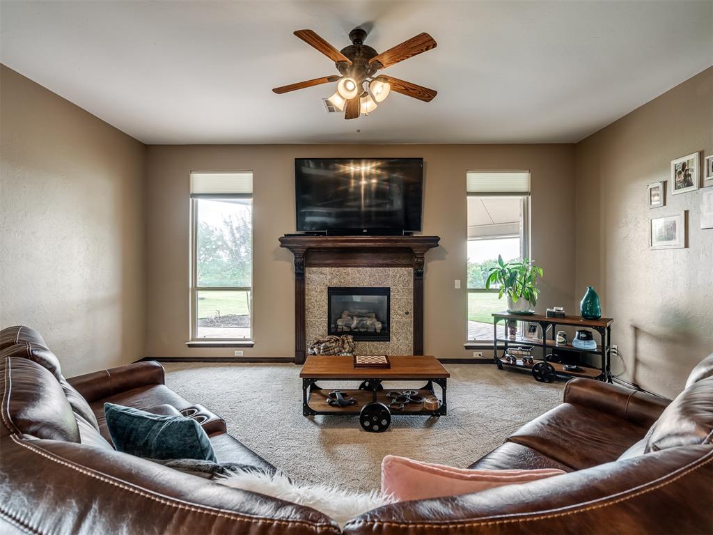 Tuttle, Oklahoma, 73089, United States, 4 Bedrooms Bedrooms, ,4 BathroomsBathrooms,Residential,Active,1899867