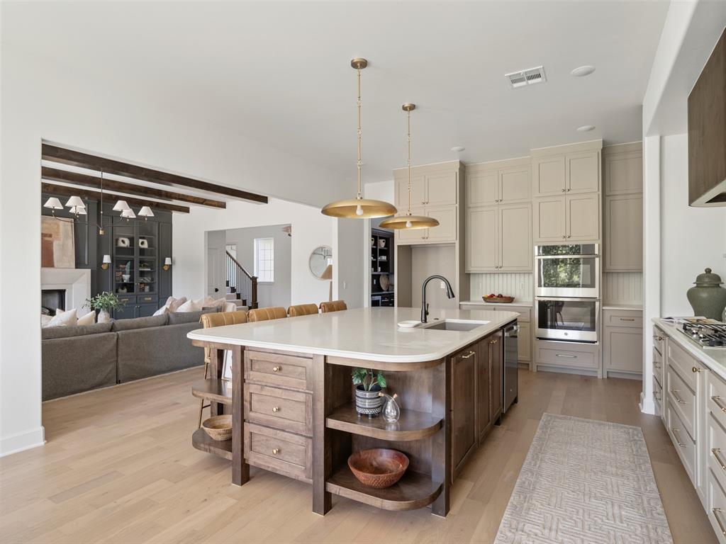 Oklahoma City, Oklahoma, 73151, United States, 4 Bedrooms Bedrooms, ,5 BathroomsBathrooms,Residential,Active,1953377