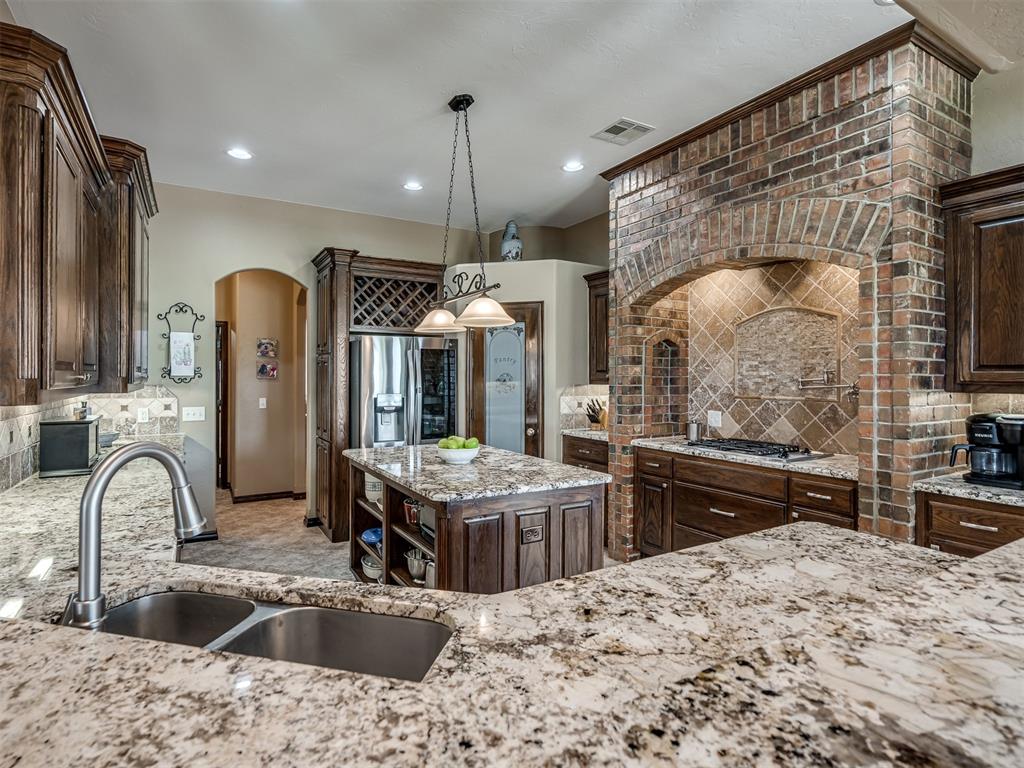 Tuttle, Oklahoma, 73089, United States, 4 Bedrooms Bedrooms, ,4 BathroomsBathrooms,Residential,Active,1899867