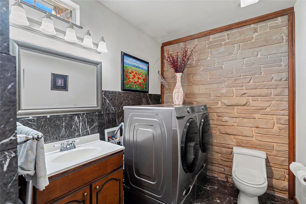 Norman, Oklahoma, 73071, United States, 6 Bedrooms Bedrooms, ,9 BathroomsBathrooms,Residential,Active,1762876