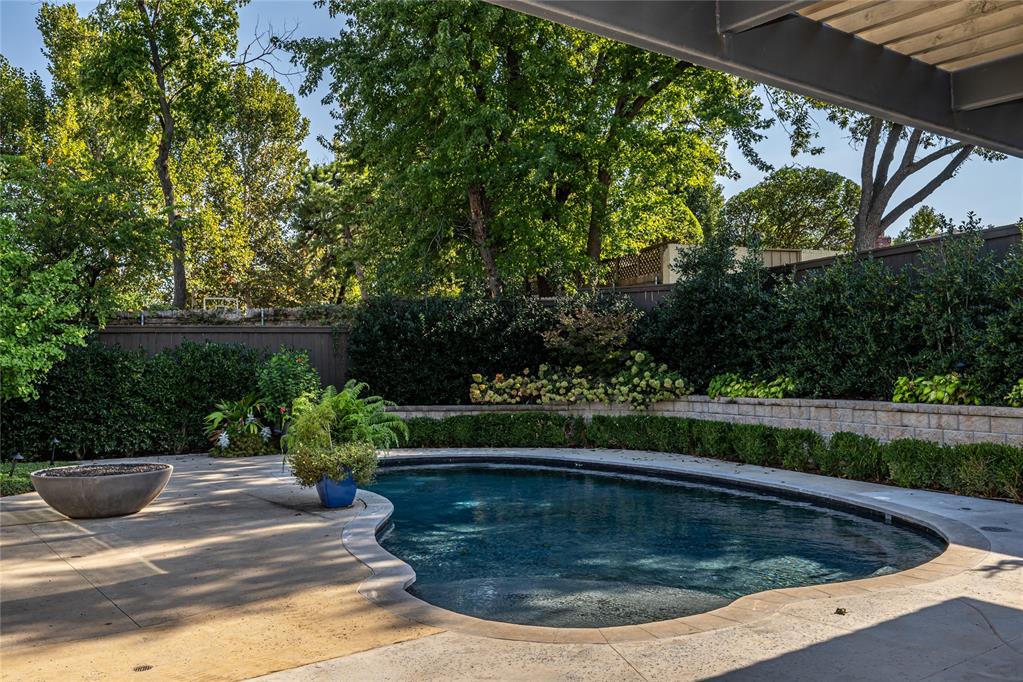 Oklahoma City, Oklahoma, 73118, United States, 4 Bedrooms Bedrooms, ,3 BathroomsBathrooms,Residential,Active,1964274