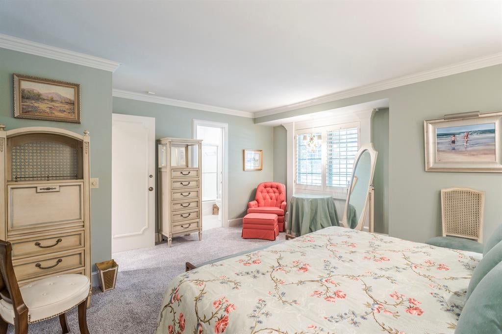 Oklahoma City, Oklahoma, 73120, United States, 5 Bedrooms Bedrooms, ,5 BathroomsBathrooms,Residential,Active,1968374