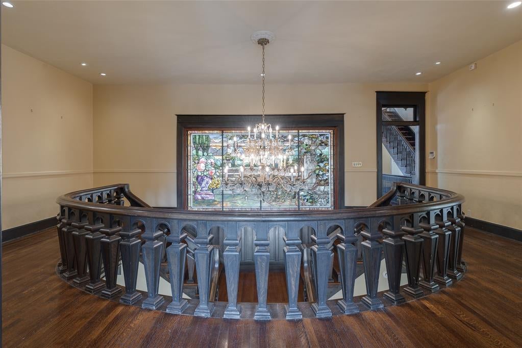 Oklahoma City, Oklahoma, 73103, United States, 5 Bedrooms Bedrooms, ,6 BathroomsBathrooms,Residential,Active,1810381