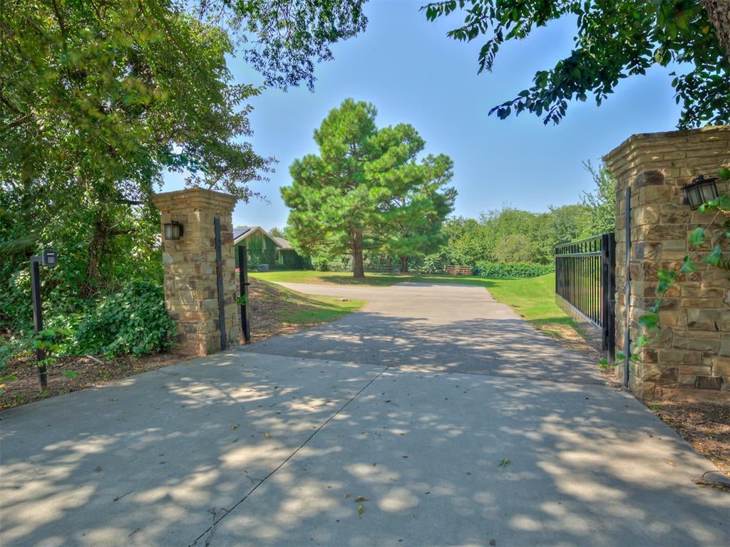 Edmond, Oklahoma, 73034, United States, 4 Bedrooms Bedrooms, ,5 BathroomsBathrooms,Residential,Active,1944017
