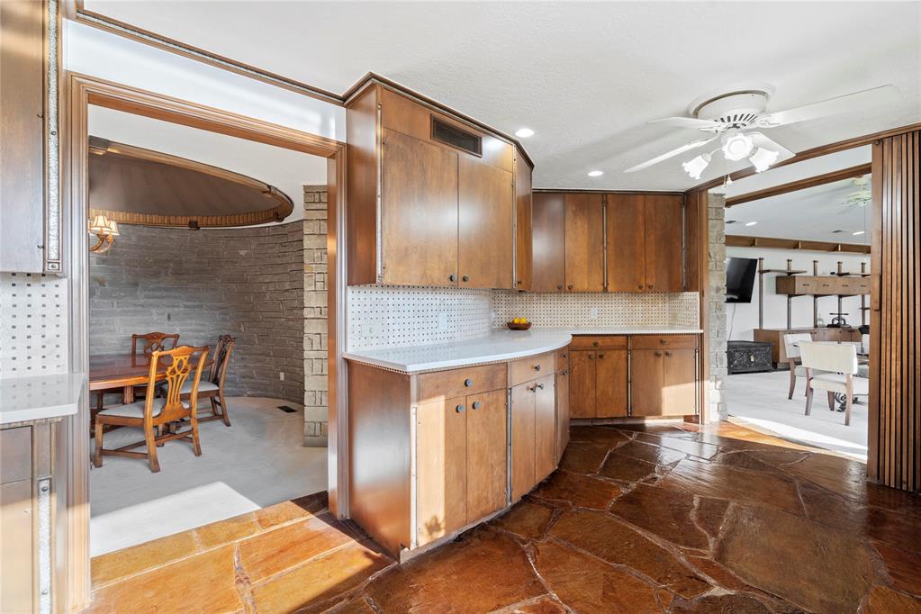 Norman, Oklahoma, 73071, United States, 6 Bedrooms Bedrooms, ,9 BathroomsBathrooms,Residential,Active,1762876
