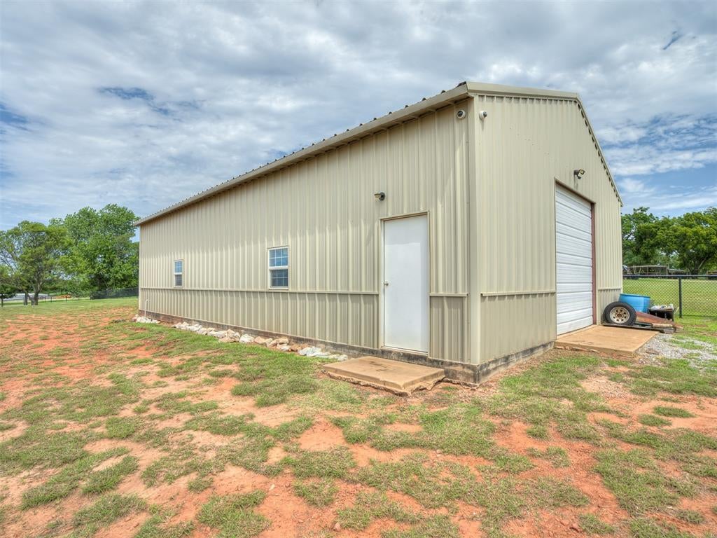 Tuttle, Oklahoma, 73089, United States, 4 Bedrooms Bedrooms, ,4 BathroomsBathrooms,Residential,Active,1899867