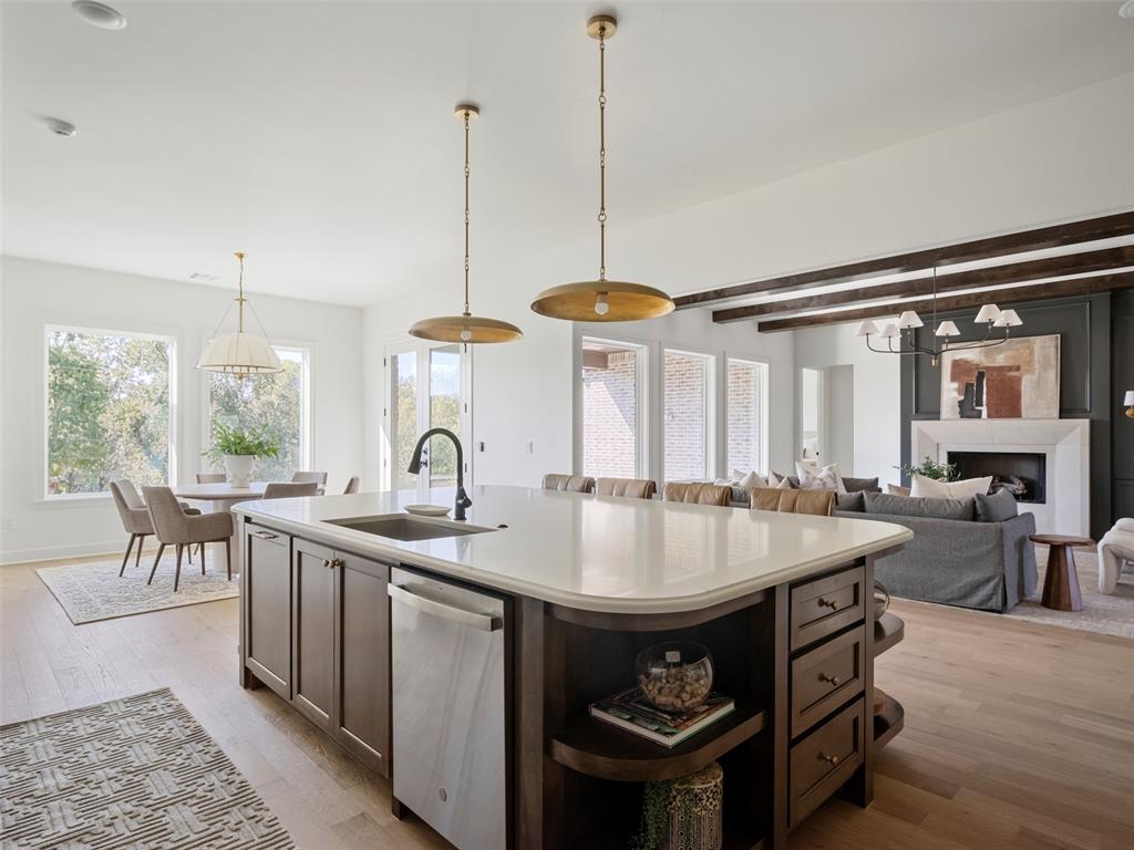 Oklahoma City, Oklahoma, 73151, United States, 4 Bedrooms Bedrooms, ,5 BathroomsBathrooms,Residential,Active,1953377