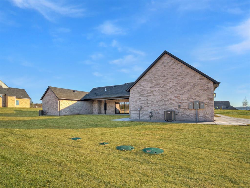 Edmond, Oklahoma, 73034, United States, 4 Bedrooms Bedrooms, ,5 BathroomsBathrooms,Residential,Active,2009414