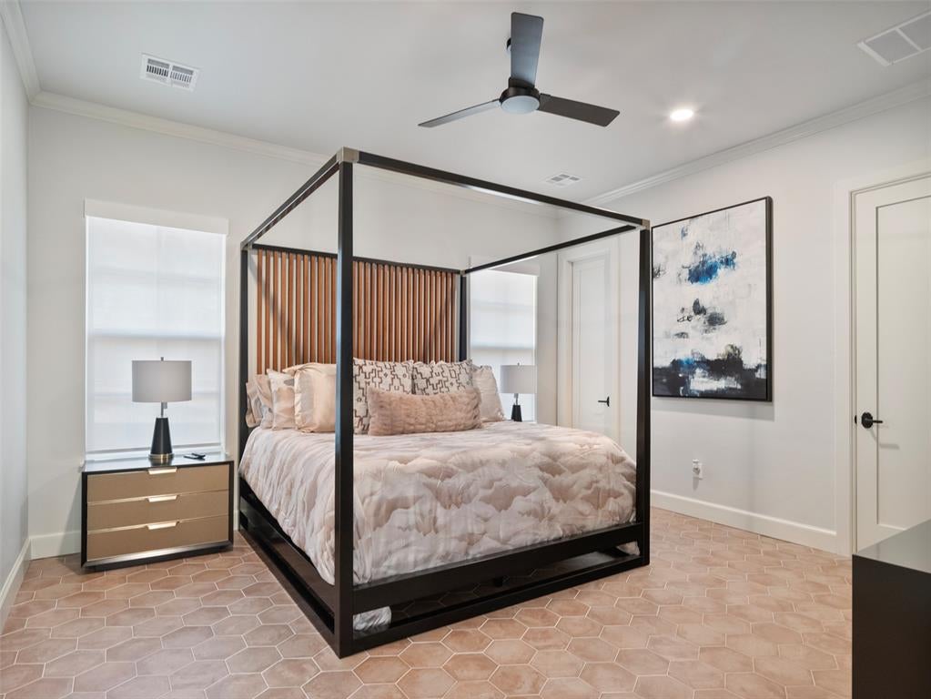 Jones, Oklahoma, 73049, United States, 6 Bedrooms Bedrooms, ,7 BathroomsBathrooms,Residential,Active,2007955