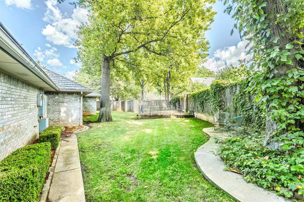 Oklahoma City, Oklahoma, 73120, United States, 5 Bedrooms Bedrooms, ,5 BathroomsBathrooms,Residential,Active,1968374