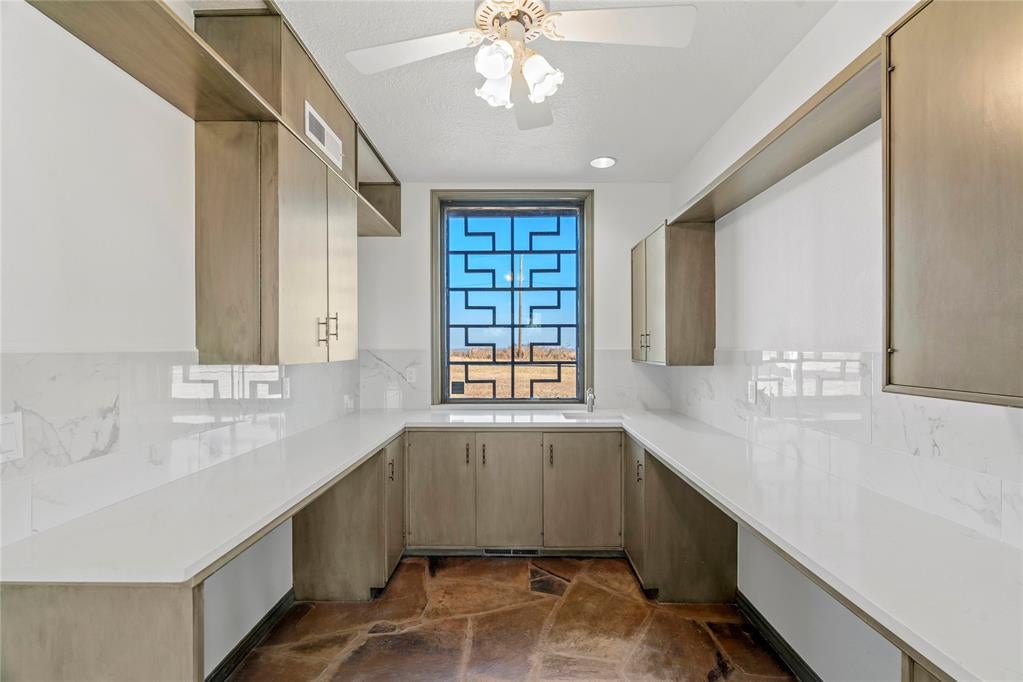 Norman, Oklahoma, 73071, United States, 6 Bedrooms Bedrooms, ,9 BathroomsBathrooms,Residential,Active,1762876