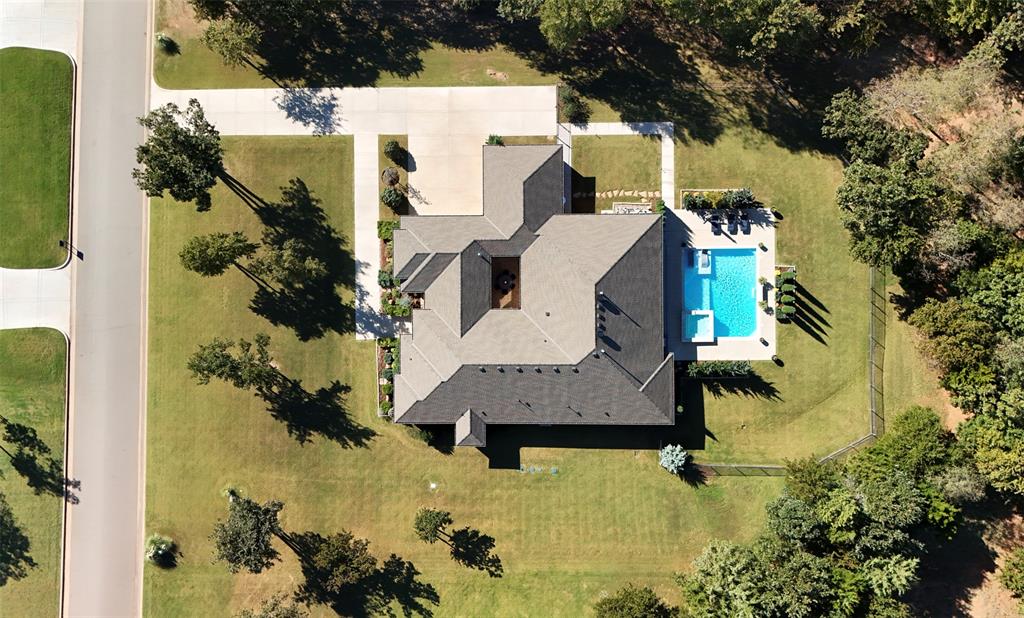 Edmond, Oklahoma, 73034, United States, 4 Bedrooms Bedrooms, ,4 BathroomsBathrooms,Residential,Active,1968109