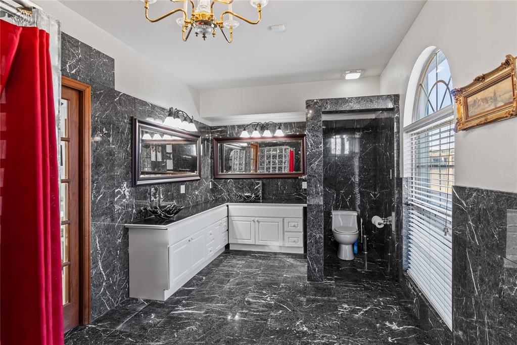 Norman, Oklahoma, 73071, United States, 6 Bedrooms Bedrooms, ,9 BathroomsBathrooms,Residential,Active,1762876