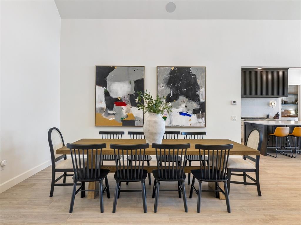 Eufaula, Oklahoma, 74432, United States, 5 Bedrooms Bedrooms, ,6 BathroomsBathrooms,Residential,Active,2015226