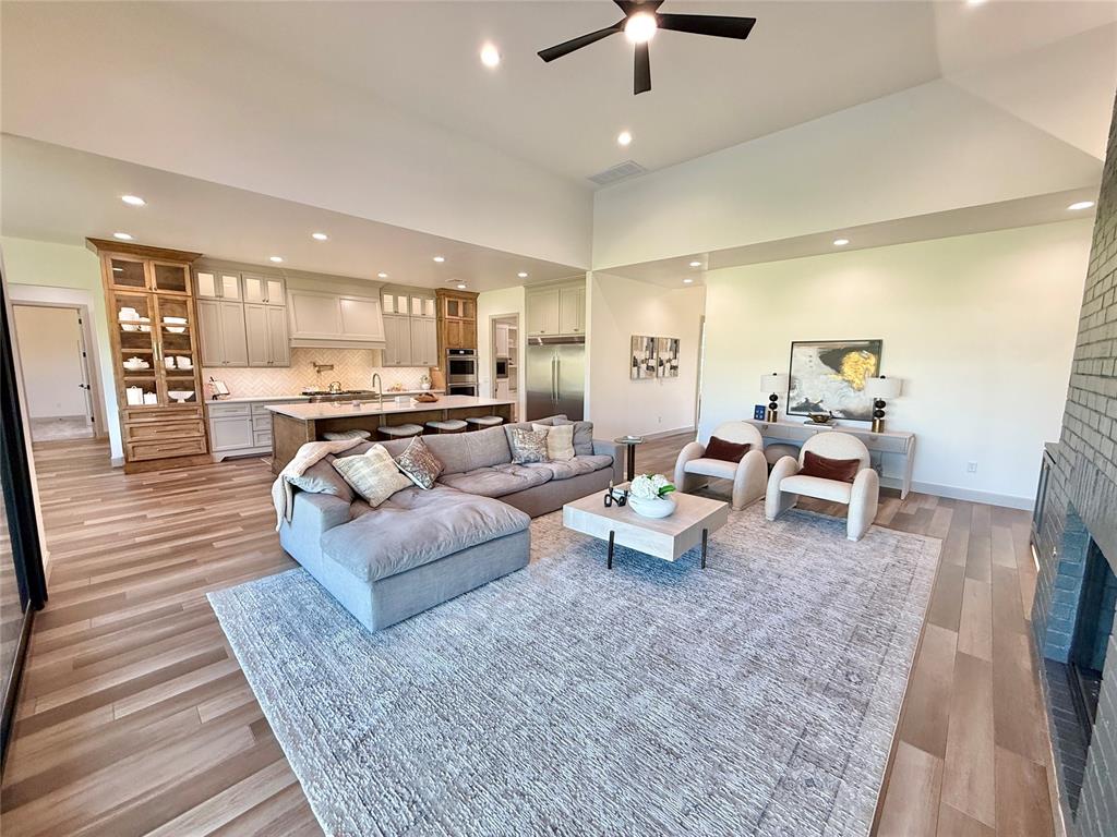 Newalla, Oklahoma, 74857, United States, 4 Bedrooms Bedrooms, ,4 BathroomsBathrooms,Residential,Active,1843426