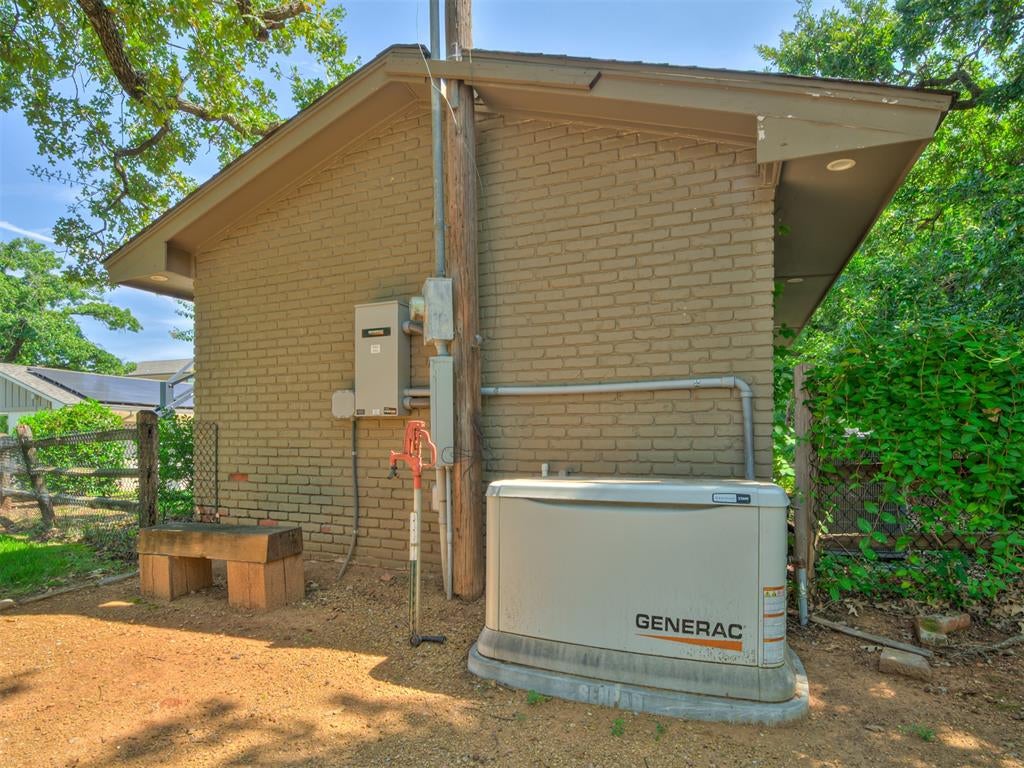 Edmond, Oklahoma, 73034, United States, 4 Bedrooms Bedrooms, ,5 BathroomsBathrooms,Residential,Active,1944017
