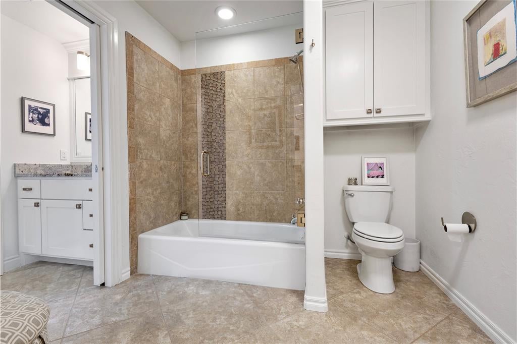 Nichols Hills, Oklahoma, 73120, United States, ,4 BathroomsBathrooms,Residential,Active,1894763