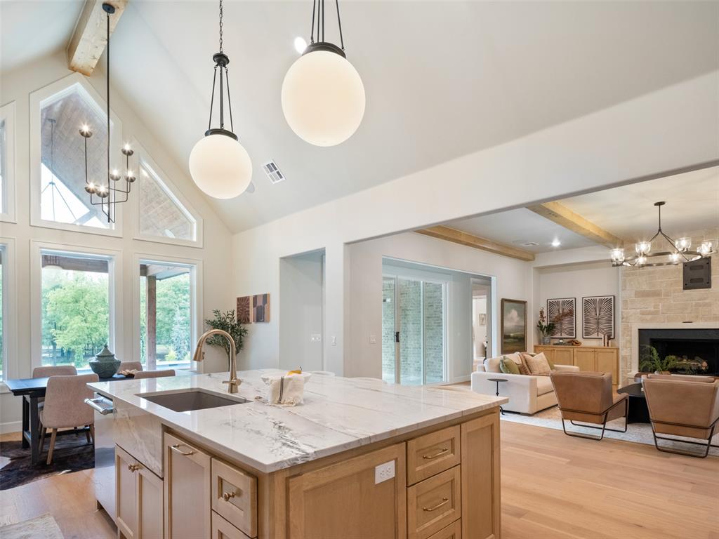 Edmond, Oklahoma, 73049, United States, 4 Bedrooms Bedrooms, ,6 BathroomsBathrooms,Residential,Active,1927661