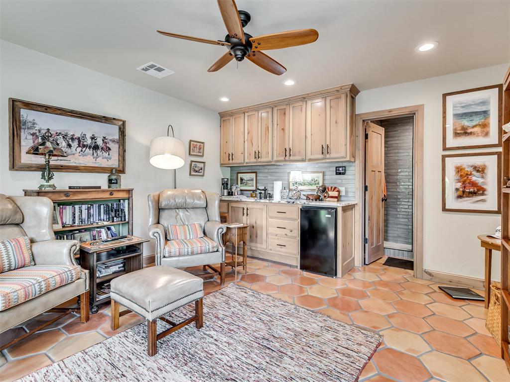 Edmond, Oklahoma, 73034, United States, 4 Bedrooms Bedrooms, ,5 BathroomsBathrooms,Residential,Active,1944017
