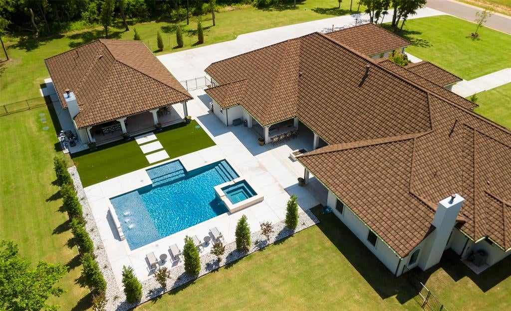 Jones, Oklahoma, 73049, United States, 6 Bedrooms Bedrooms, ,7 BathroomsBathrooms,Residential,Active,1953423