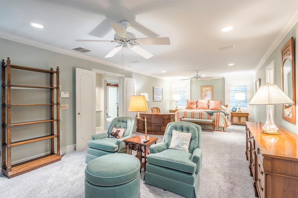 Oklahoma City, Oklahoma, 73120, United States, 5 Bedrooms Bedrooms, ,5 BathroomsBathrooms,Residential,Active,1968374