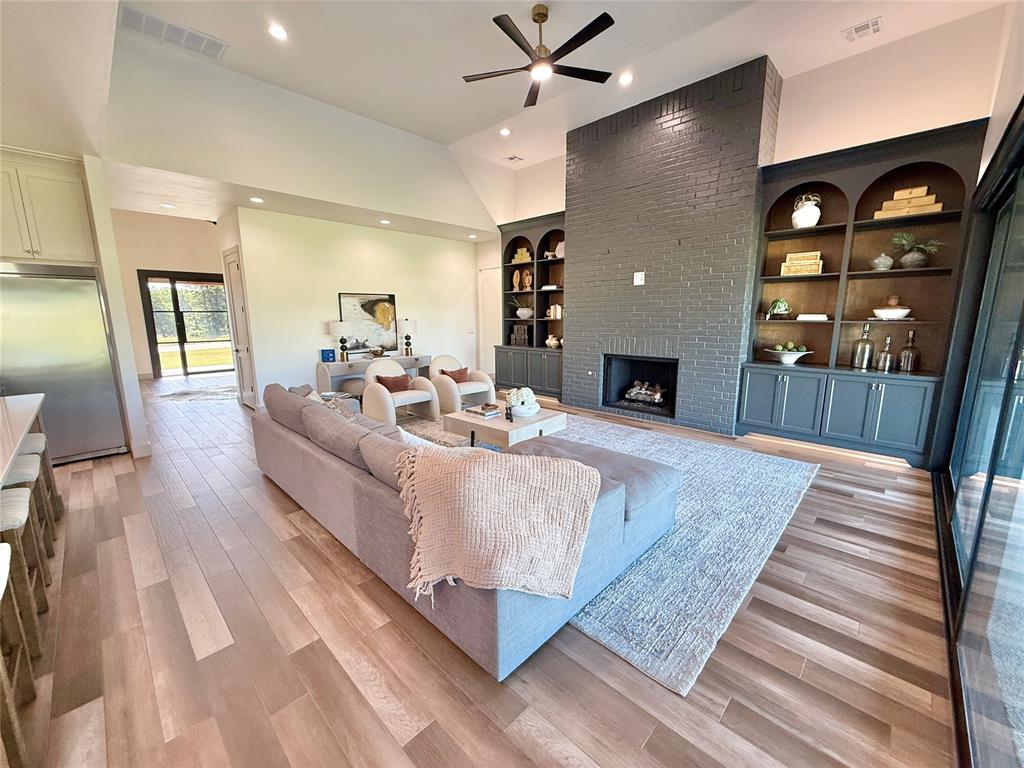 Newalla, Oklahoma, 74857, United States, 4 Bedrooms Bedrooms, ,4 BathroomsBathrooms,Residential,Active,1843426