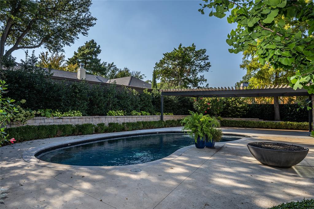 Oklahoma City, Oklahoma, 73118, United States, 4 Bedrooms Bedrooms, ,3 BathroomsBathrooms,Residential,Active,1964274