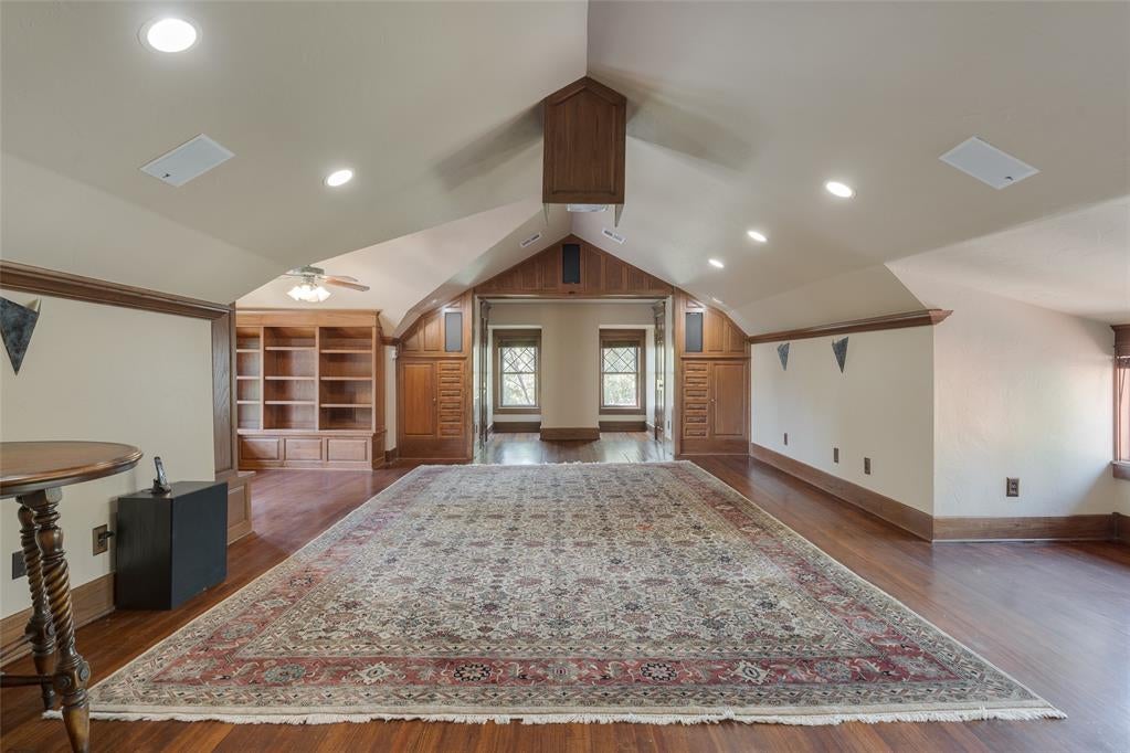 Oklahoma City, Oklahoma, 73103, United States, 5 Bedrooms Bedrooms, ,6 BathroomsBathrooms,Residential,Active,1810381