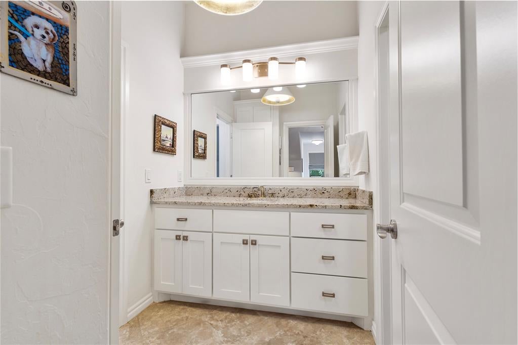 Nichols Hills, Oklahoma, 73120, United States, ,4 BathroomsBathrooms,Residential,Active,1894763
