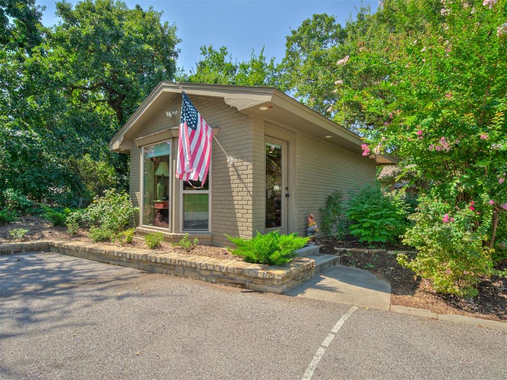 Edmond, Oklahoma, 73034, United States, 4 Bedrooms Bedrooms, ,5 BathroomsBathrooms,Residential,Active,1944017