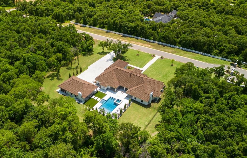 Jones, Oklahoma, 73049, United States, 6 Bedrooms Bedrooms, ,7 BathroomsBathrooms,Residential,Active,2007955