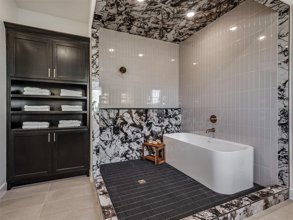 Edmond, Oklahoma, 73034, United States, 4 Bedrooms Bedrooms, ,5 BathroomsBathrooms,Residential,Active,2009414