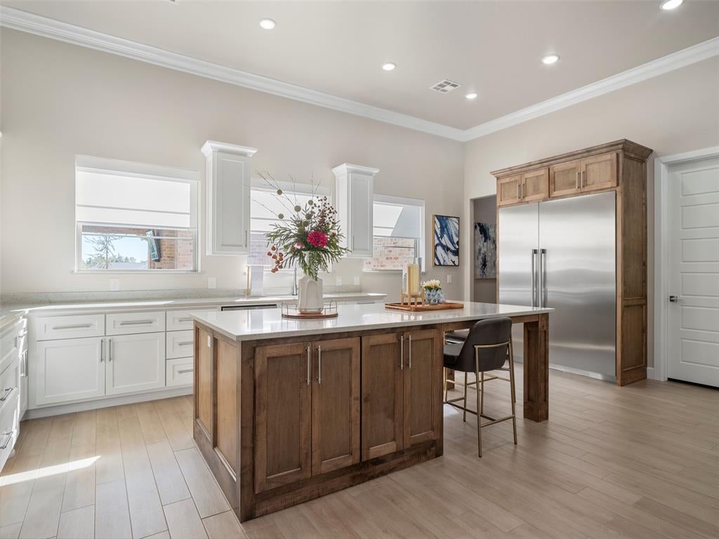 Edmond, Oklahoma, 73034, United States, 4 Bedrooms Bedrooms, ,4 BathroomsBathrooms,Residential,Active,1968109