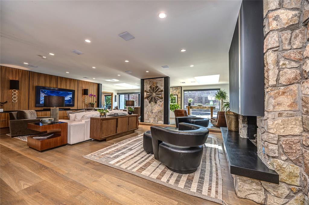 Oklahoma City, Oklahoma, 73118, United States, 4 Bedrooms Bedrooms, ,3 BathroomsBathrooms,Residential,Active,1964274