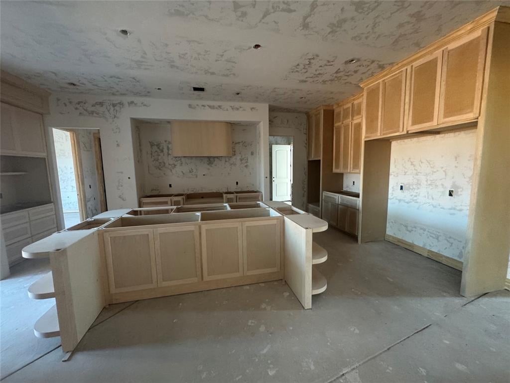 Edmond, Oklahoma, 73034, United States, 4 Bedrooms Bedrooms, ,6 BathroomsBathrooms,Residential,Active,1985881