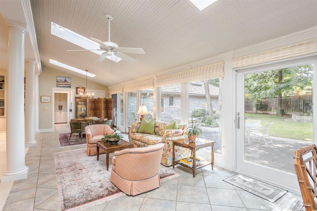 Oklahoma City, Oklahoma, 73120, United States, 5 Bedrooms Bedrooms, ,5 BathroomsBathrooms,Residential,Active,1968374