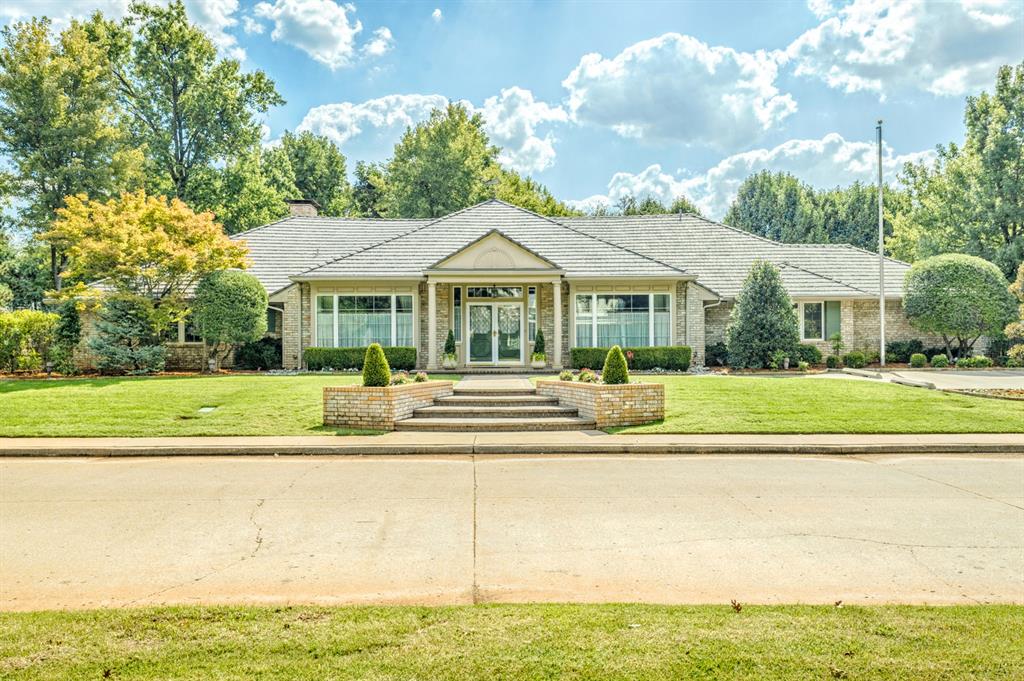 Oklahoma City, Oklahoma, 73120, United States, 5 Bedrooms Bedrooms, ,5 BathroomsBathrooms,Residential,Active,1968374