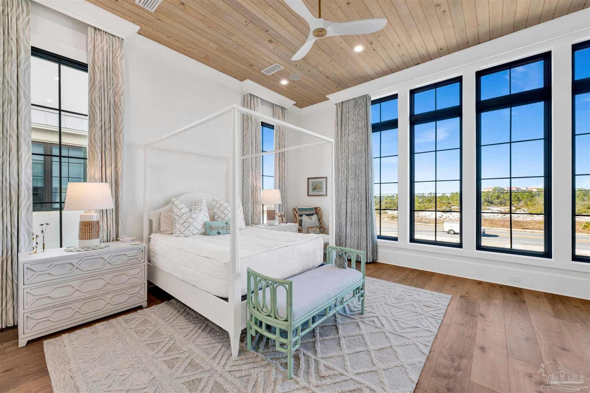 Pensacola, Florida, 32507, United States, 5 Bedrooms Bedrooms, ,6 BathroomsBathrooms,Residential,Active,2015805