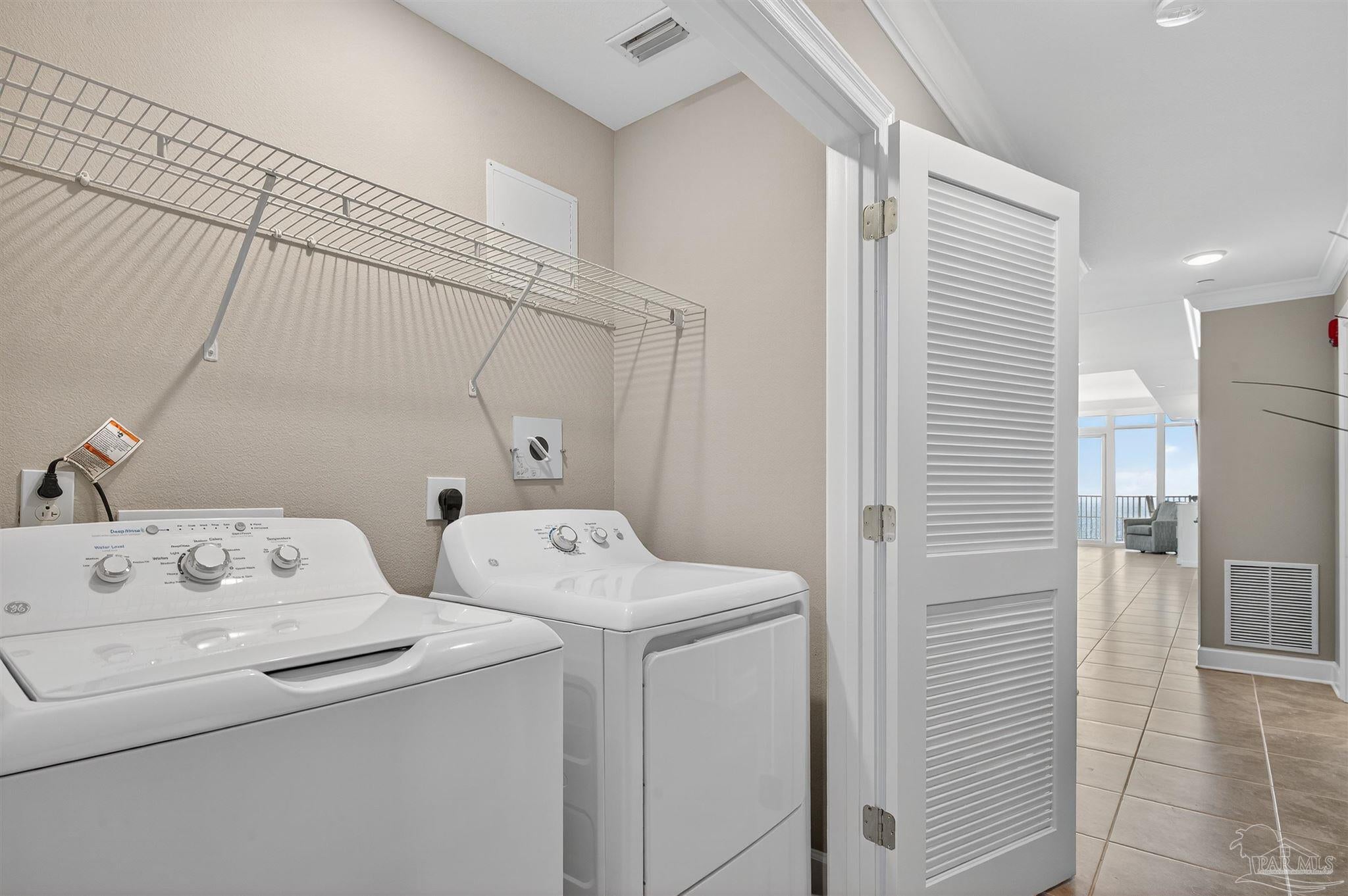 Orange Beach, Alabama, 36561, United States, 4 Bedrooms Bedrooms, ,3 BathroomsBathrooms,Residential,Active,1988416