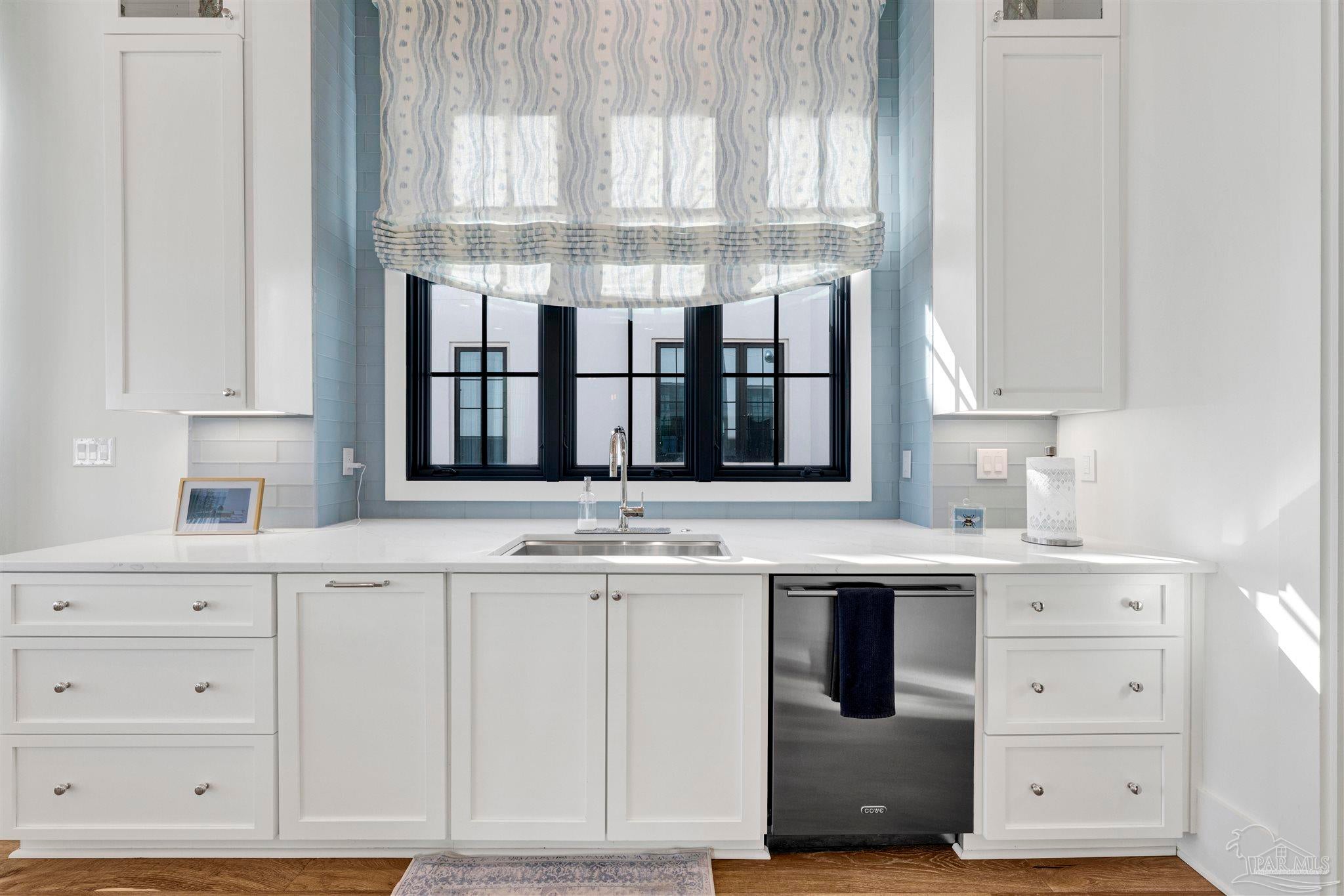 Pensacola, Florida, 32507, United States, 5 Bedrooms Bedrooms, ,6 BathroomsBathrooms,Residential,Active,2015805