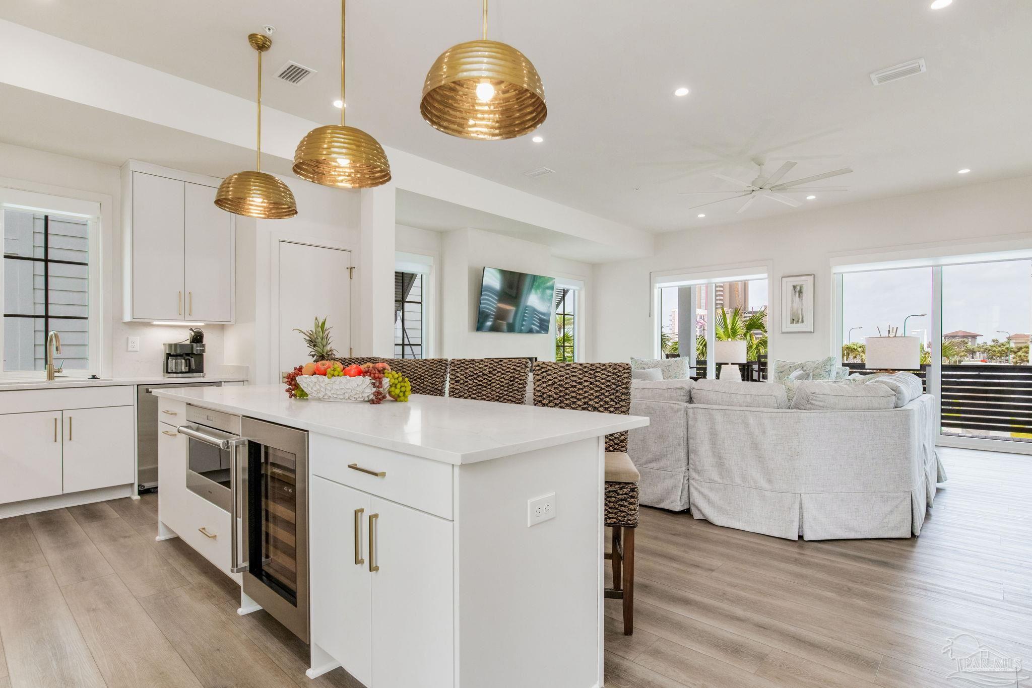 Orange Beach, Alabama, 36561, United States, ,5 BathroomsBathrooms,Residential,Active,1769758