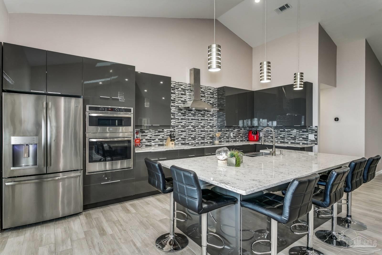 Gulf Breeze, Florida, 32563, United States, 3 Bedrooms Bedrooms, ,3 BathroomsBathrooms,Residential,Active,1967295