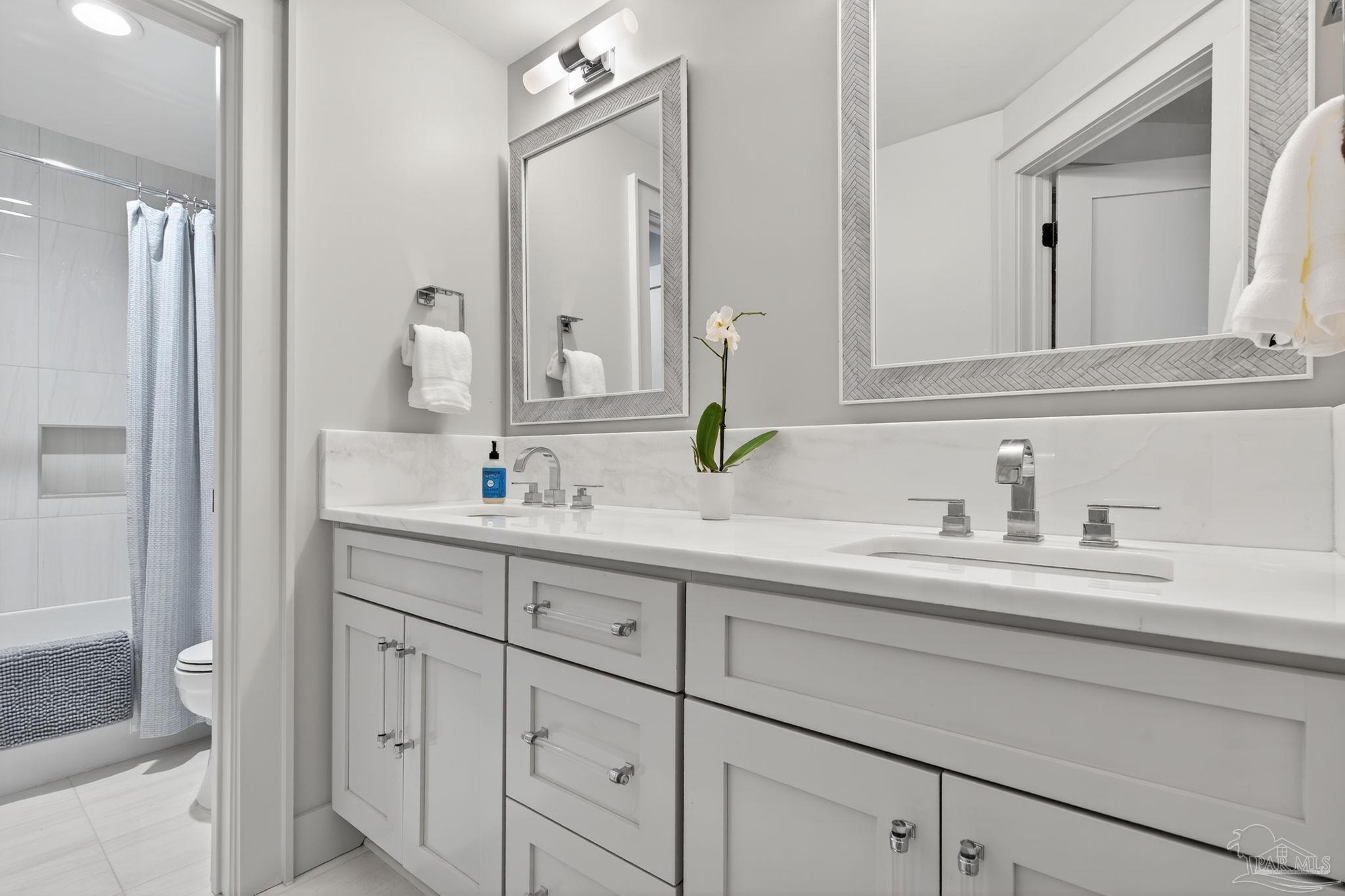 Orange Beach, Alabama, 36561, United States, 3 Bedrooms Bedrooms, ,3 BathroomsBathrooms,Residential,Active,1960125