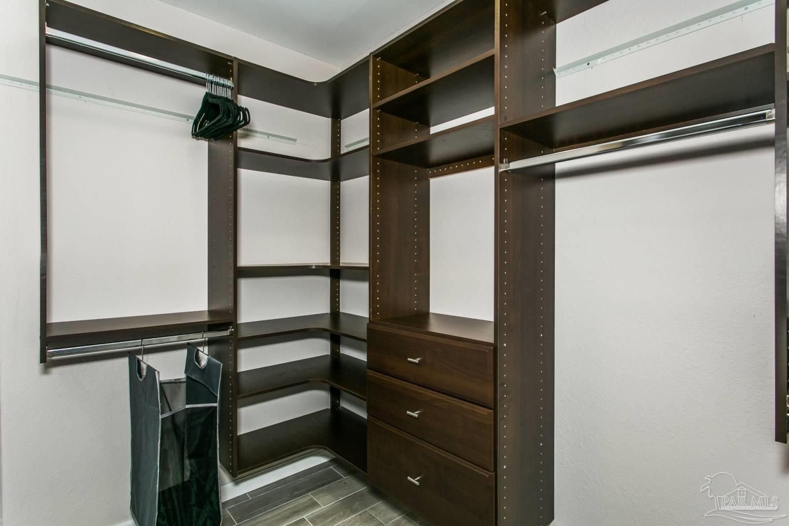 Gulf Breeze, Florida, 32563, United States, 3 Bedrooms Bedrooms, ,3 BathroomsBathrooms,Residential,Active,1967295