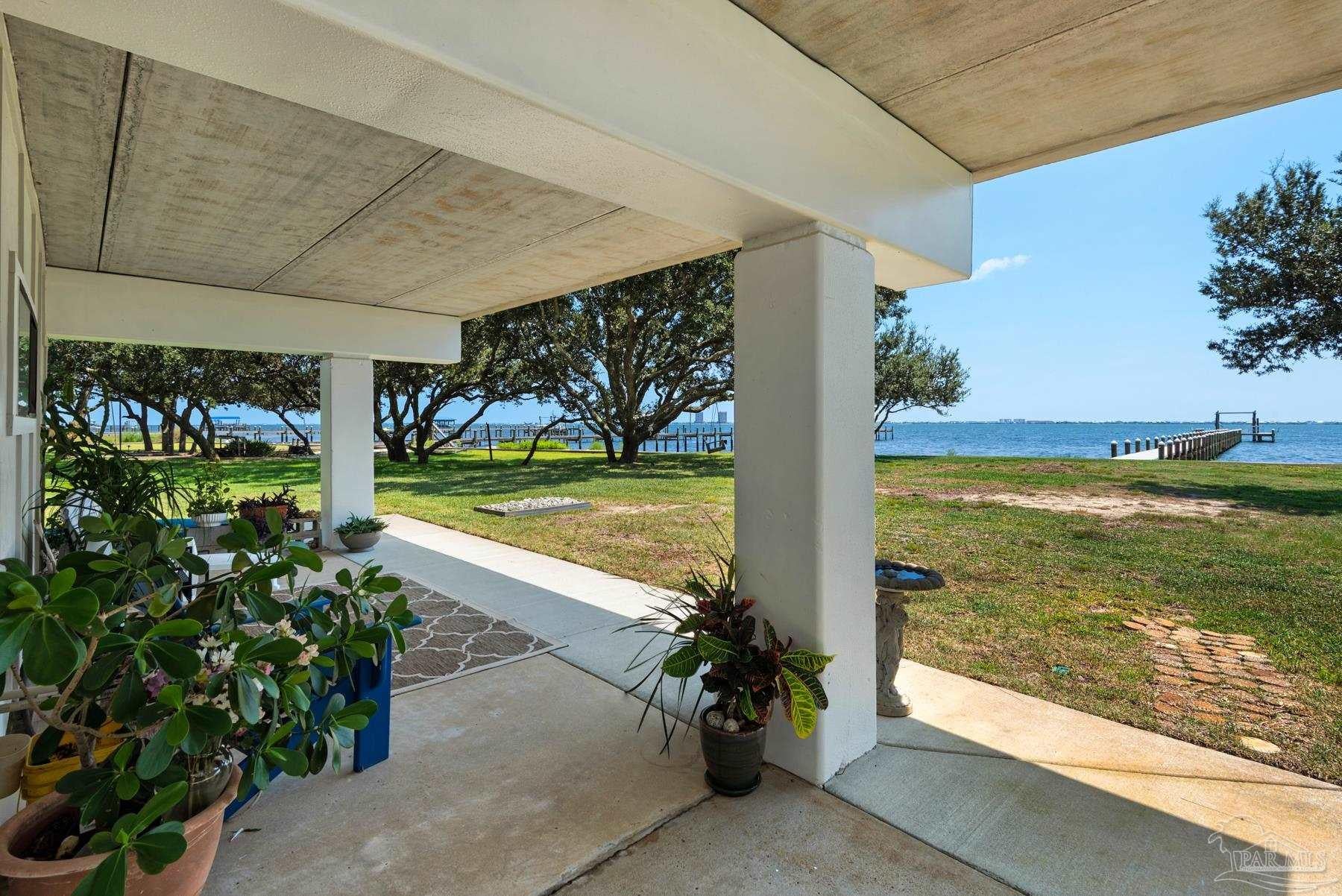 Gulf Breeze, Florida, 32563, United States, 3 Bedrooms Bedrooms, ,3 BathroomsBathrooms,Residential,Active,1920227