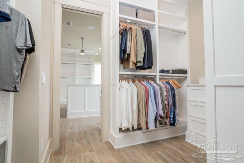 Pensacola Beach, Florida, 32561, United States, 5 Bedrooms Bedrooms, ,4 BathroomsBathrooms,Residential,Active,1894768