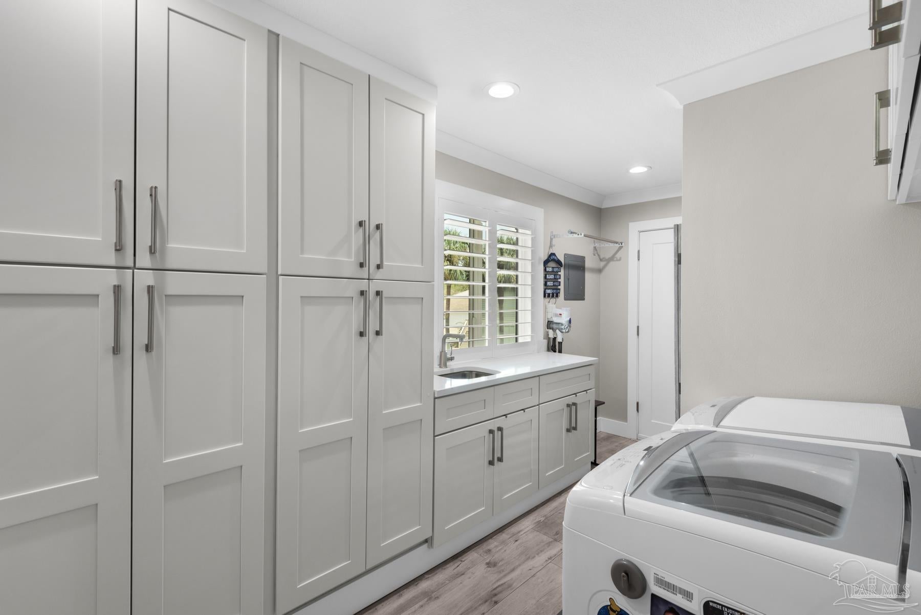 Gulf Breeze, Florida, 32563, United States, 3 Bedrooms Bedrooms, ,3 BathroomsBathrooms,Residential,Active,1920227