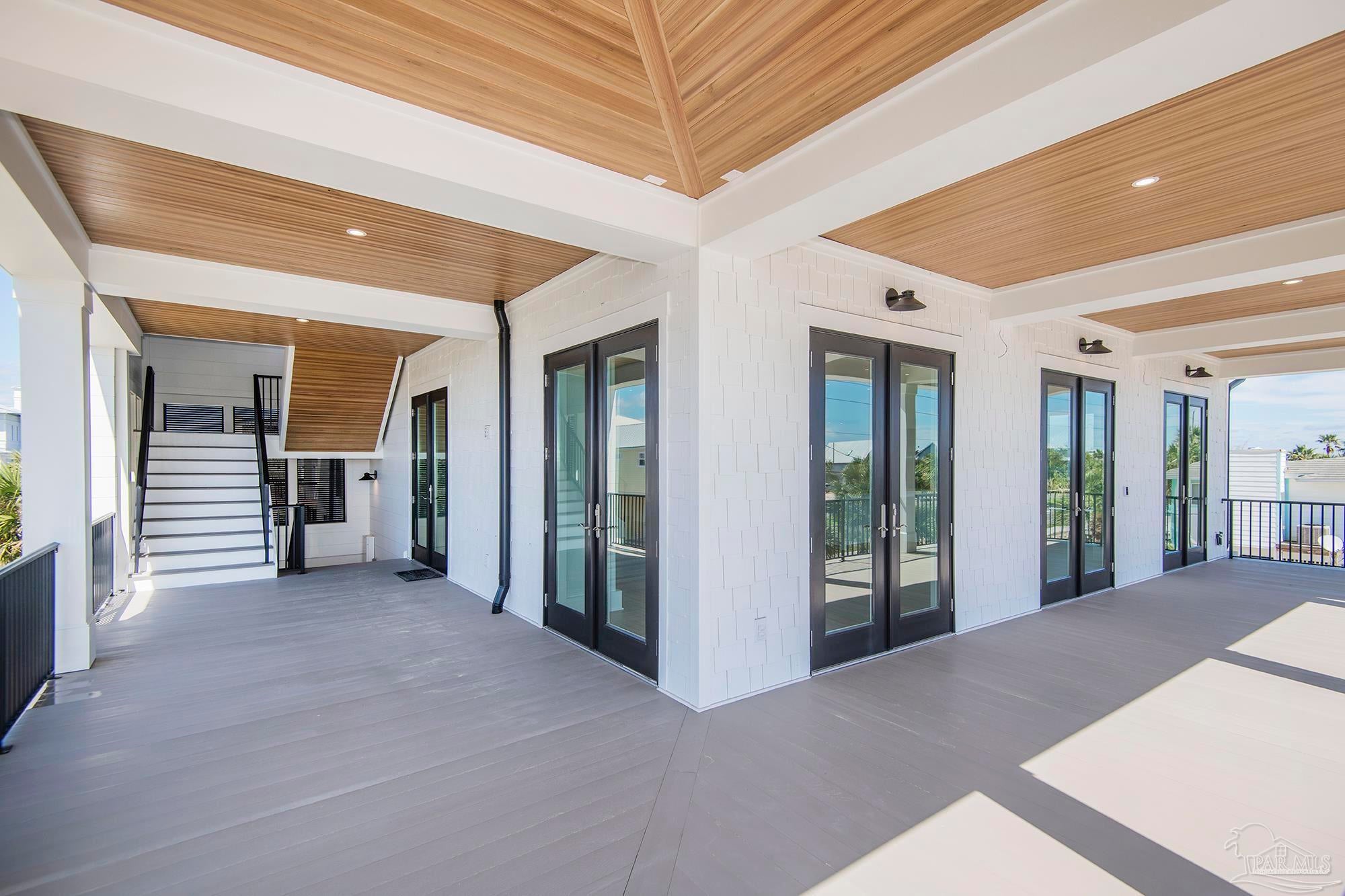 Pensacola Beach, Florida, 32561, United States, 5 Bedrooms Bedrooms, ,4 BathroomsBathrooms,Residential,Active,1894768